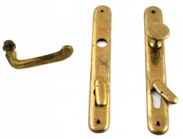 1 pár réz zárcím, és 1 db kilincs, h: 24 cm
