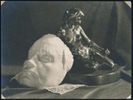 1930 Vydarény Iván: Csendélet, hátoldalon feliratozott fotó, 18×24 cm