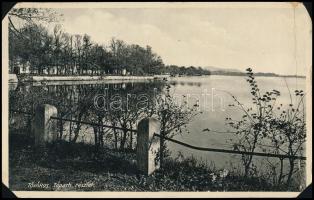 1932