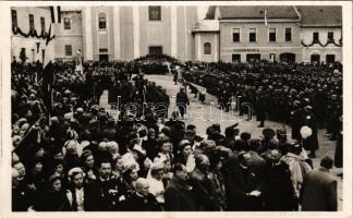 1938 Rozsnyó, Roznava; bevonulás, Tátra Bank, parfüméria, magyar zászlók / entry of the Hungarian troops, Tatra Banka, perfumery, Hungarian flags