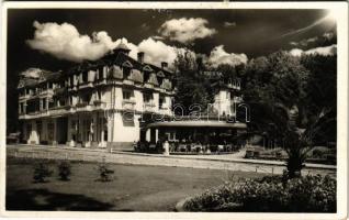 1942 Szováta-fürdő, Baile Sovata; Fürdő szálloda. Körtesi Károly fényképész felvétele és kiadása / spa, hotel (ragasztónyom / glue mark)