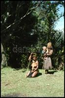 cca 1976-1981 Pápua Új-Guinea kb. 500 db negatívfilm kocka