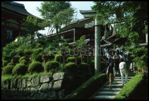 cca 1976-1981 Japán, kb. 100 db negatívfilm kocka