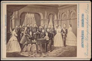 1869 Az orosz cári család tagjai, keményhátú fotó, a fotón szereplő családtagok kézzel írt listájával, 7×10,5 cm
