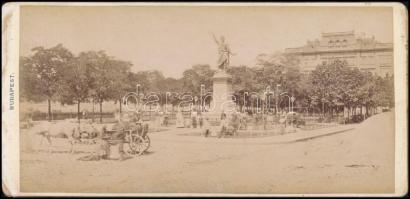 cca 1880 Budapest, Petőfi tér, keményhátú fotó, 10×20,5 cm