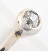 14K fehérarany gyűrű brillel, jelzett, méret: 56, bruttó: 3,89 g