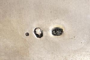 Ezüst (Ag) cukordoboz, jelzett, 13,5x11x10,5 cm, nettó: 385 g