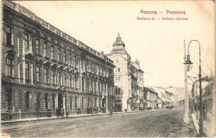 Pozsony, Pressburg, Bratislava; Stefánia út / Stefanie-Strasse / street view (képeslapfüzetből / from postcard booklet) (EM)