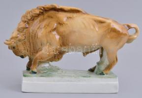 Zsolnay porcelán bika, kézzel festett, jelzett, hibátlan, 23×14×5 cm