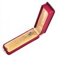 Arany (Au) 14K melltű, kövekkel, jelzett, h: 6,5 cm, bruttó: 2,26 g