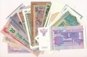 19db-os vegyes külföldi bankjegy tétel afrikai országokból, több hajtatlan, közte Nigéria, Szomálifö...
