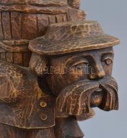 Fejét kezében tartó férfit ábrázoló faragott fa lámpatest, üvegbúrával, kopásnyomokkal, m: 37,5 cm