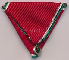 1939. "A Magyar Érdemrend lovagkeresztje hadiszalagon" eredeti mellszalagja jó állapotban ...
