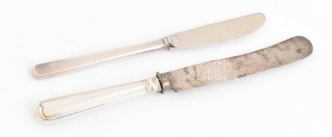 Ezüst(Ag) nyelű kések, 2 db, jelzettek, h: 17,5 cm, 21 cm bruttó: 97 g