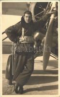 1941 Pilot with aircraft. photo (fl)