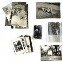 cca 1948-58 Vircz Paulát ábrázoló fotó tétel, többségében tenisz sporttal kapcsolatos felvételek, néhány margitszigeti helyszíneken, 43 db, kisebb részben feliratozott vintage fotó, 8x5 és 13,5x8 cm között méretben.