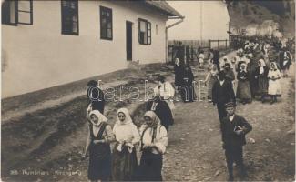 Rumänien Kirchgang / Romanian folklore