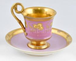 XIX. sz, vége. Ohne Dich kann ich nicht leben. Aranyozott teás csésze + alj. Kézzel festett, jelzés nélkül, hajszálrepedés a tányéron. d: 14 cm