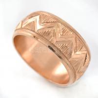 Arany(Au) 14K karikagyűrű, jelzett, méret: 59, nettó: 10,88 g