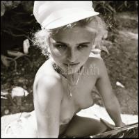 cca 1979 Pucér piknik a Dunakanyarban, Menesdorfer Lajos (1941-2005) budapesti fotóművész hagyatékáb...