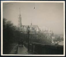 1930 Kinszki Imre (1901-1945) budapesti fotóművész hagyatékából, a szerző által feliratozott vintage fotó (ez a szerző 789. sz. felvétele), 6x7 cm