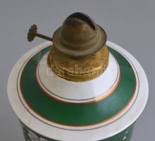 Wilhelmsburg porcelán petróleumlámpa, kézzel festett, jelzett, hibátlan, m: 26,5 cm