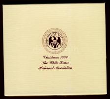 USA 1996. Karácsonyi emlékfüggők/plakettek a Fehér Házat ábrázolva, 5db, mind klf, díszdobozban T:1 ...