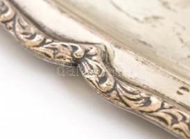 Kávézó tálca. XIX. sz. ezüst (Ag) jelzett, mesterjegyes. 296 g 32x16 cm