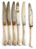 Ezüst (Ag) evőeszköz készlet. 6 személyes, komplett,  42 darabos. Jelzett, halvány monogrammal. XIX....