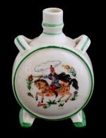Zsolnay huszárt ábrázoló kulacs. Matricás, jelzett, kis kopásokkal. 10 cm