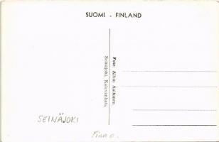 Seinäjoki, Kalevankatu, Sampo vakuutuksia, Aino Koukkari / insurance company, shop, winter. Foto Alb...