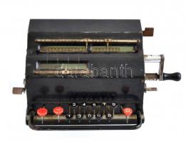 Régi fém számológép, néhány gomb be van ragadva, nem működik, 14,5x30 cm