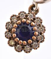 Ezüst(Ag) virágos fülbevalópár kék kővel, jelzett, d: 1 cm, bruttó: 9,2 g