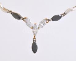 Ezüst(Ag) nyakék, fekete kövekkel, jelzett, h: 44 cm, bruttó: 14,28 g