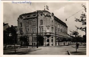 1940 Szombathely, Vasmegyei mezőgazdasági takarékpénztár, Széll Kálmán utcai bérház, Shell különleges kenőszervíz