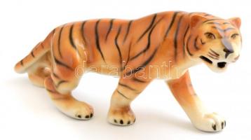 Royal Dux tigris, kézzel festett, jelzett, apró mázhibákkal, h:20 cm, m: 8 cm