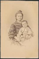 cca 1865 Anya gyermekével, keményhátú fotó Carl Blösz brassói műterméből, vágott karton, 9×6,5 cm