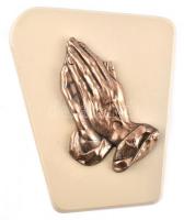 Fali réz kép, imádkozásra tett kezek, fa hordozón, 13x10 cm