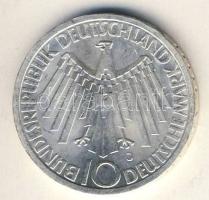 NSZK 1972J 10M Ag "Strahlenspirale (in München)" T:2