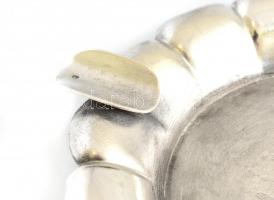 Ezüst (Ag) hullámos peremű hamutálca. Jelzett d: 10 cm 44 g