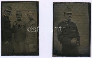 cca 1916-18 össz. 2 db ferrotípia, I. világháborús magyar katonaporté, egyik csoportkép három katonával, másik egy Károly csapatkereszt kitüntetést viselő katonáról, felületi kopásokkal, 6x4,5 cm
