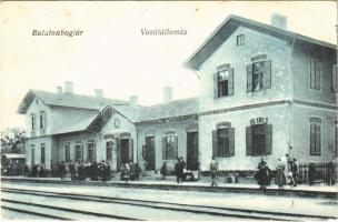 Balatonboglár, Vasútállomás. Hangya szövetkezet kiadása (EK)