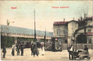 1907 Budapest IV. Újpest, villamos végállomás, villamosok, hirdetőfal Singer varrógép reklámmal, szekér. Selley Károly 8. sz. (EK)