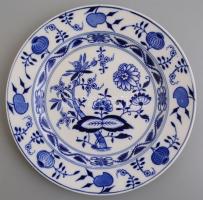 Villeroy & Boch porcelán lapos istányér. máz alatti kék festéssel, jelzett, máz kopásokkal d: 23,5 cm