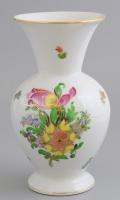 Herendi virágmintás váza, kézzel festett, jelzett, apró kopásokkal, m: 20,5 cm