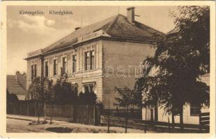 Tengelic, Kistengelic; Községháza . Nőger udvari fényképész felvétele (EK)