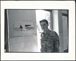 cca 1990-1993 5 db művészfotó, emberek, utcarészletek, egyiken Gál jelzéssel, többi jelzés nélkül, 2...