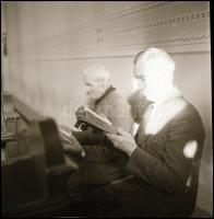 cca 1938 Békéscsaba, a Thöresz család gyógyszertára kívül-belül, 8 db vintage NEGATÍV, Thöresz Dezső...