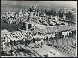 cca 1970 Agárd, a Velencei-tavi vízi sport évad megnyitó ünnepsége, 18x24,5 cm