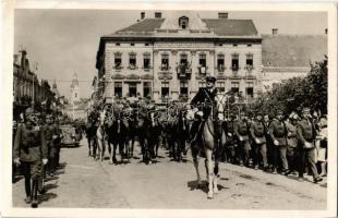 1940 Szatmárnémeti, Satu Mare; bevonulás, Horthy Miklós / entry of the Hungarian troops with Horthy + "1940 Szatmárnémeti visszatért" So. Stpl (EK)